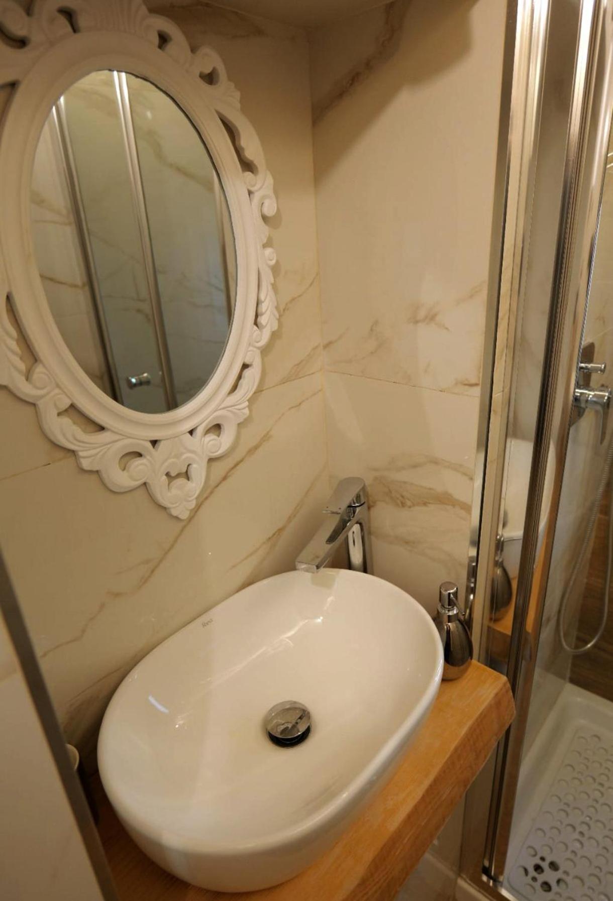 Casamira B&B Napoli Centrale Εξωτερικό φωτογραφία