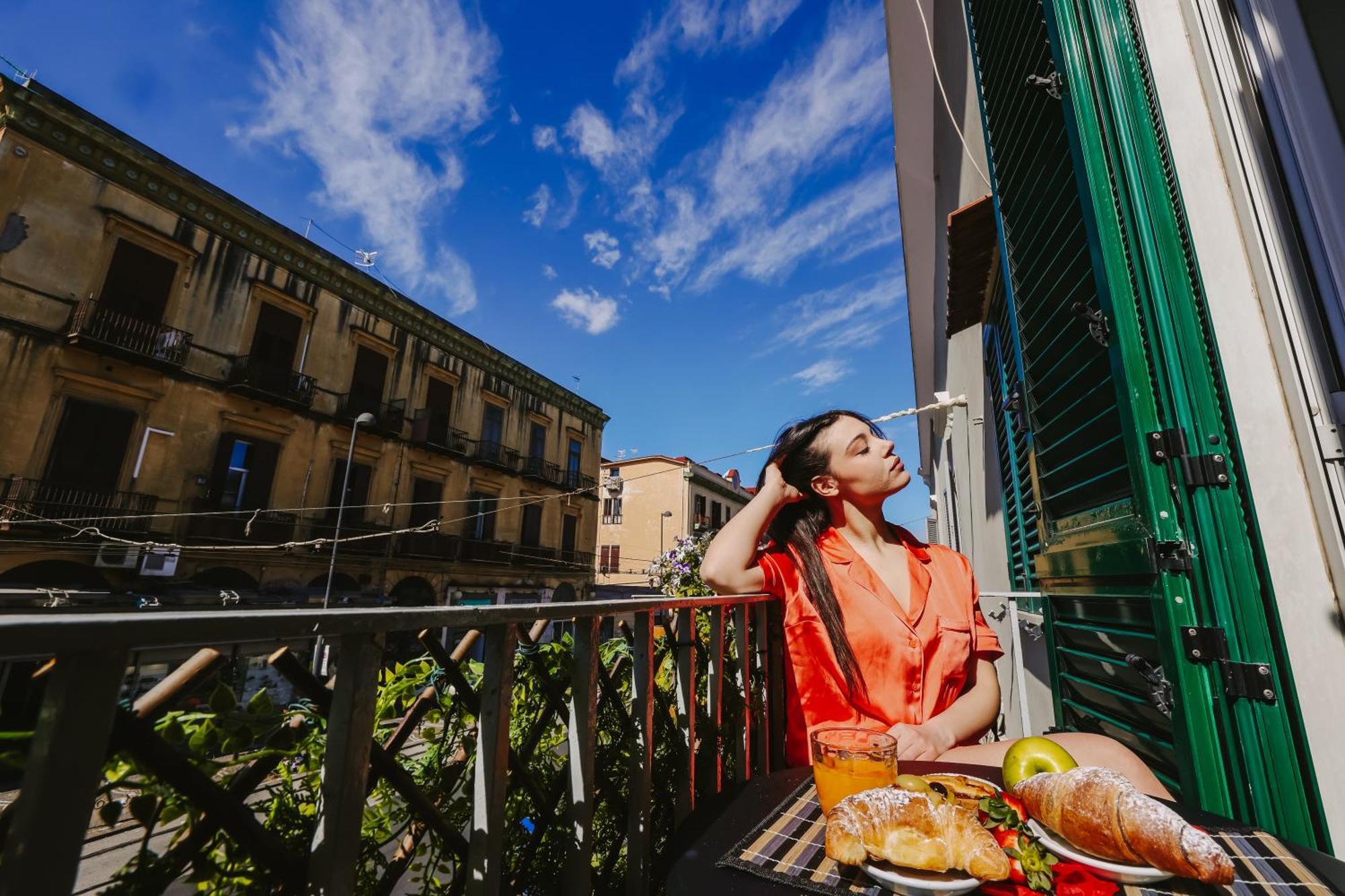 Casamira B&B Napoli Centrale Εξωτερικό φωτογραφία