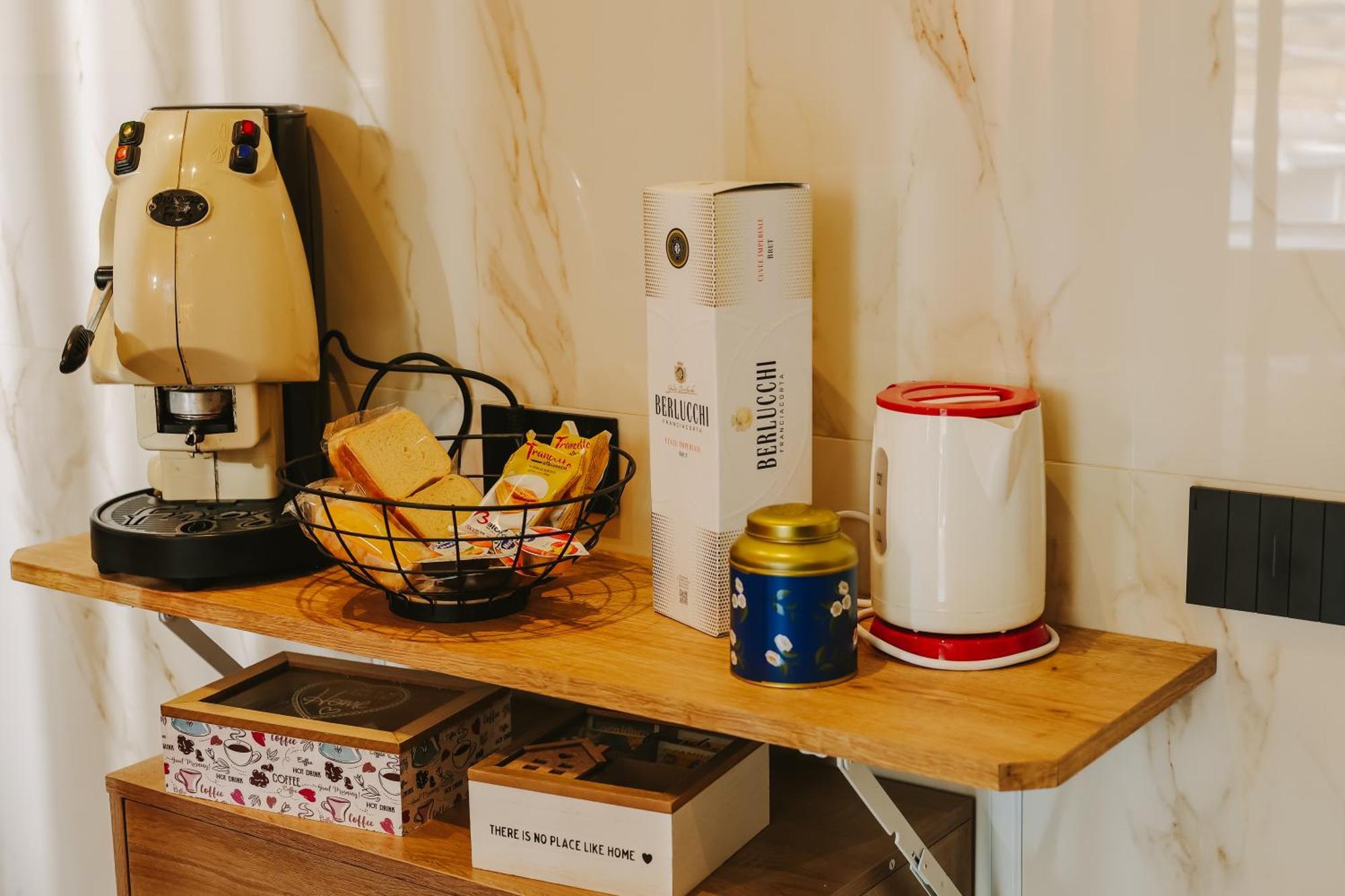 Casamira B&B Napoli Centrale Εξωτερικό φωτογραφία